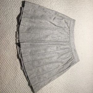 Grey skirt